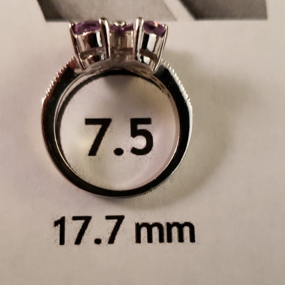 Amethyst Flower Shaped Costume Ring 7.5 - Picture 8 of 9